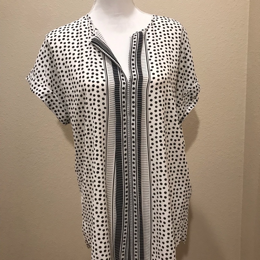 Max Studio V-neck printed top - Picture 2 of 6